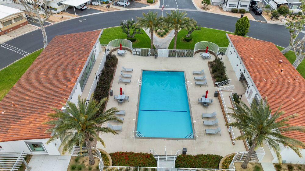 13 3700 Buchanan St Riverside CA 92503 USA Exterior DJI0872