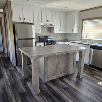 Thumbnail of mobile home