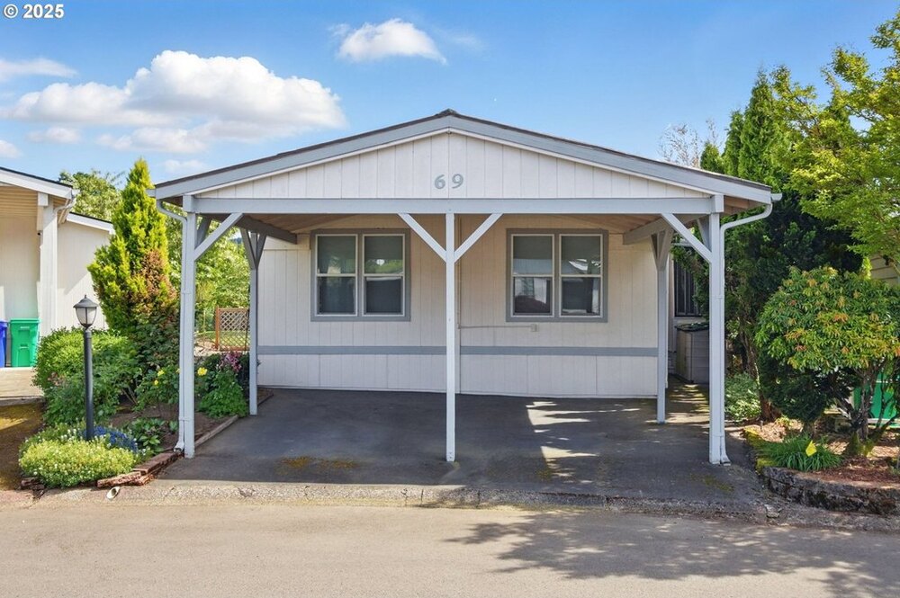 Photo of Mobile Home