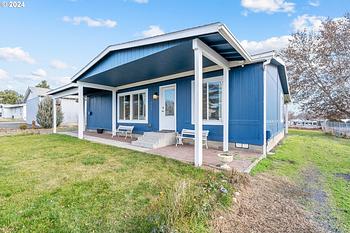 Thumbnail of mobile home