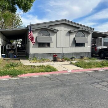 Thumbnail of mobile home