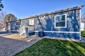 Thumbnail of mobile home