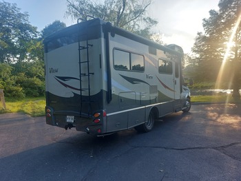 Thumbnail of RV
