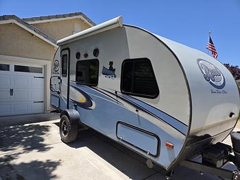Thumbnail of RV