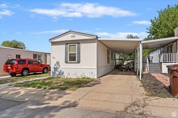Thumbnail of mobile home
