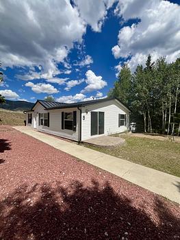 Thumbnail of mobile home