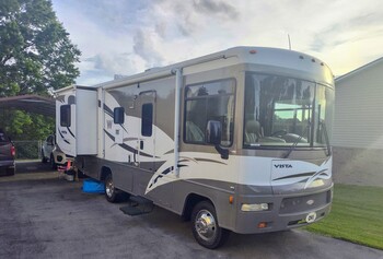 Thumbnail of RV