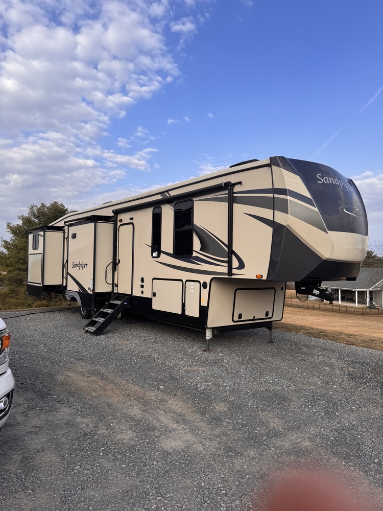 Photo of Rv