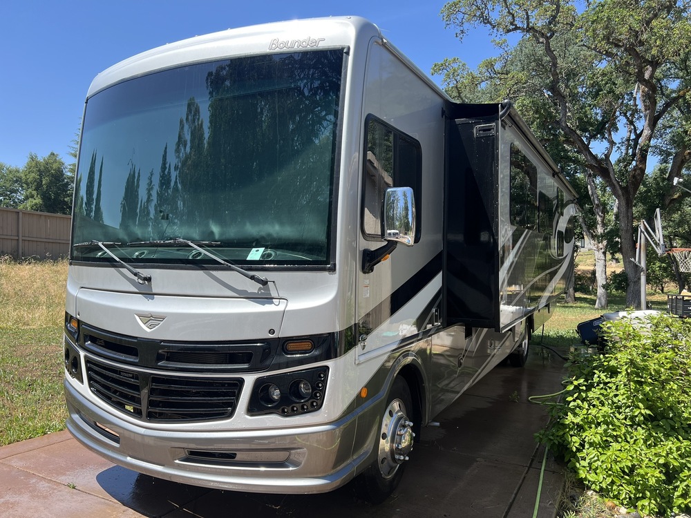 Photo of Rv
