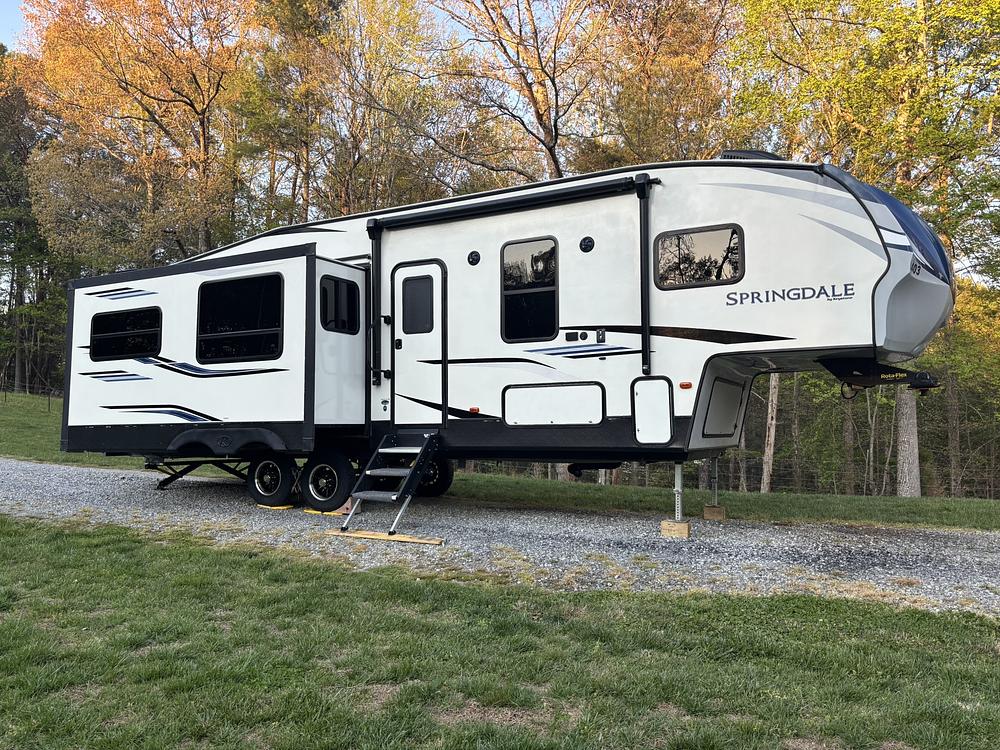 Photo of Rv