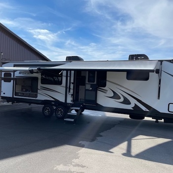 Photo of Rv