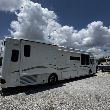 Thumbnail of RV