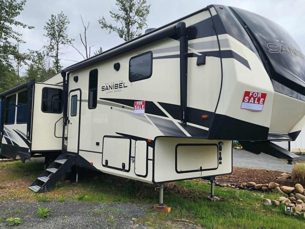 Photo of Rv