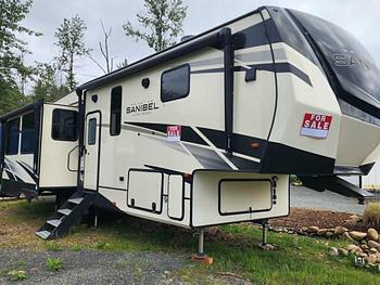 Thumbnail of RV