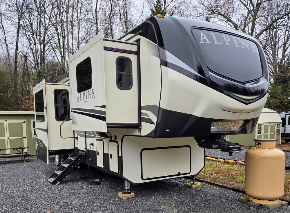 Photo of Rv