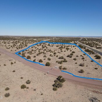 Thumbnail of mobile home lot