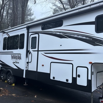 Thumbnail of RV