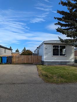 Thumbnail of mobile home