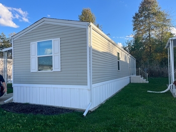 Thumbnail of mobile home