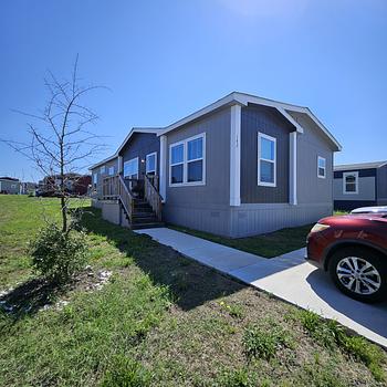 Thumbnail of mobile home