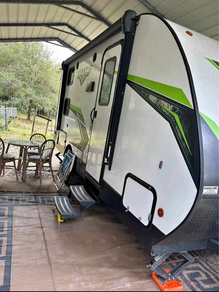 Photo of Rv