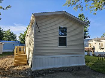 Thumbnail of mobile home
