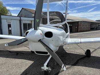 Thumbnail of aircraft