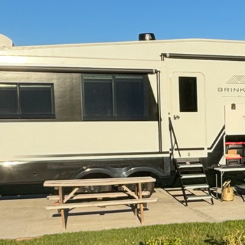 Thumbnail of RV