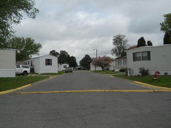 Thumbnail of mobile home lot