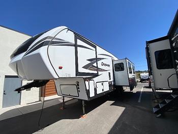 Thumbnail of RV