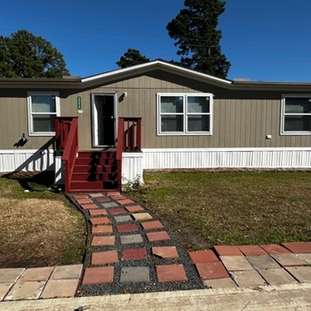 Thumbnail of mobile home