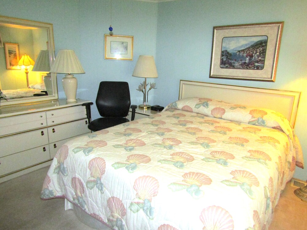 Jamaica Bay Village