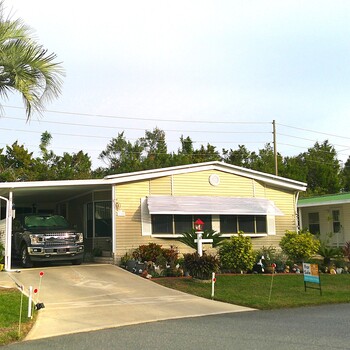 Lake Griffin Harbor Village