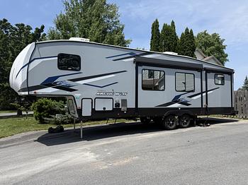 Thumbnail of RV