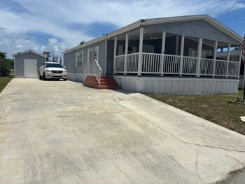 Thumbnail of mobile home