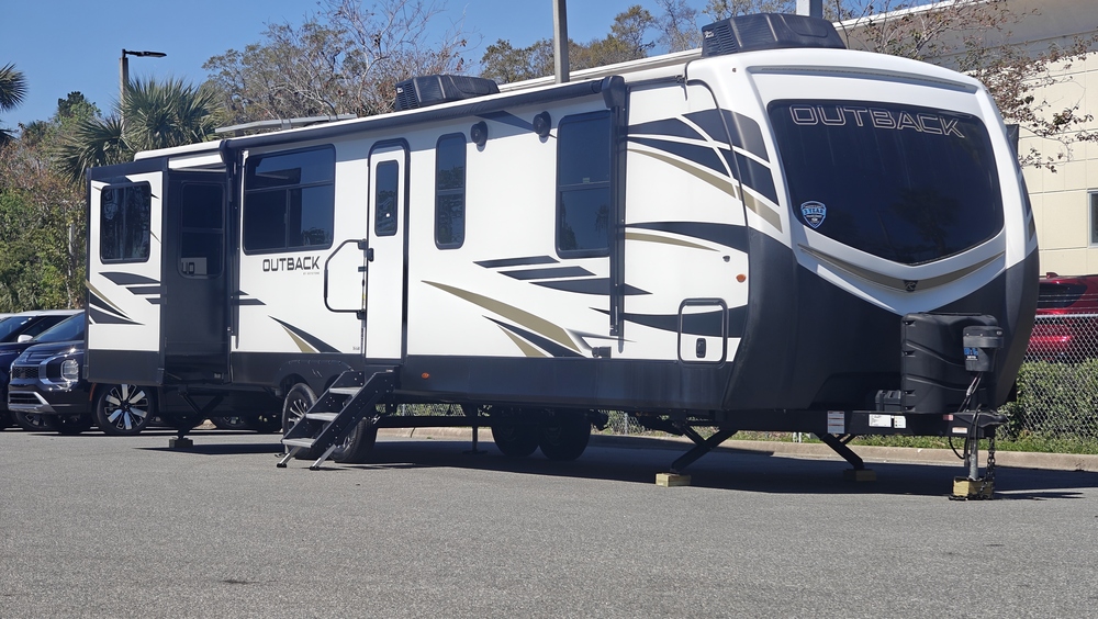Photo of Rv