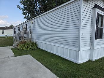 Thumbnail of mobile home