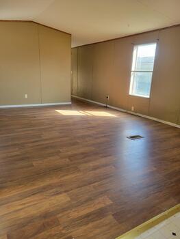 Photo of 2 bedroom/1 bathroom home for sale in Park Plaza!