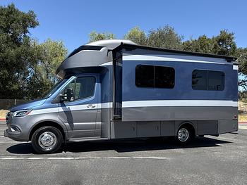 Thumbnail of RV