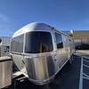 RV for Sale: 2014 INTERNATIONAL SIGNATURE 25RBT