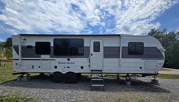 Thumbnail of RV