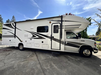 Thumbnail of RV