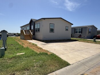 Thumbnail of mobile home