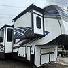 RV for Sale: 2021 FUZION 429
