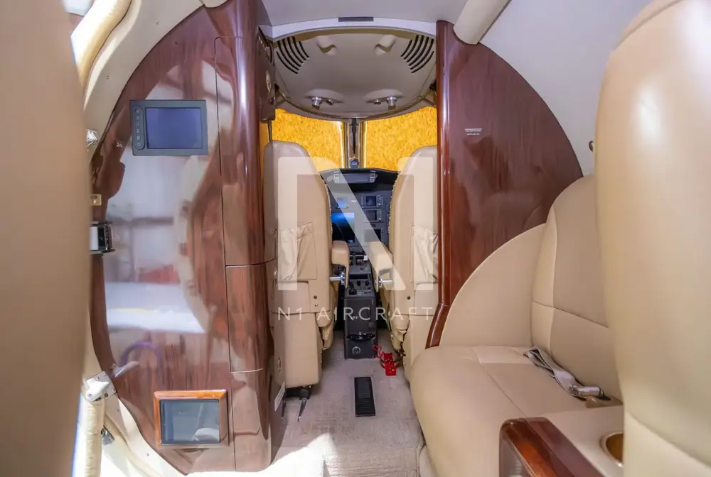 7705/cessna-citation-cj1-2006-flightmarket-id-7705-24251.webp