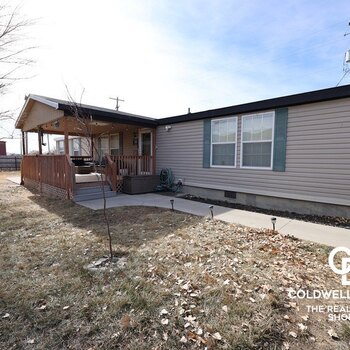Thumbnail of mobile home