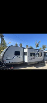 Thumbnail of RV
