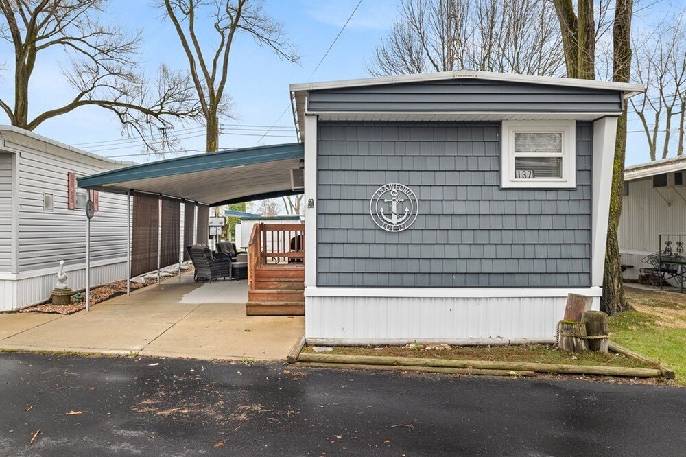 Photo of Mobile Home