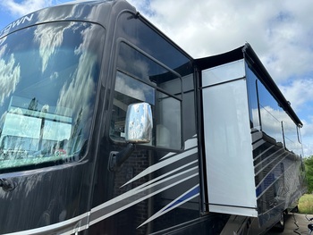 Thumbnail of RV