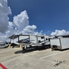 RV for Sale: 2021 FUZION 373